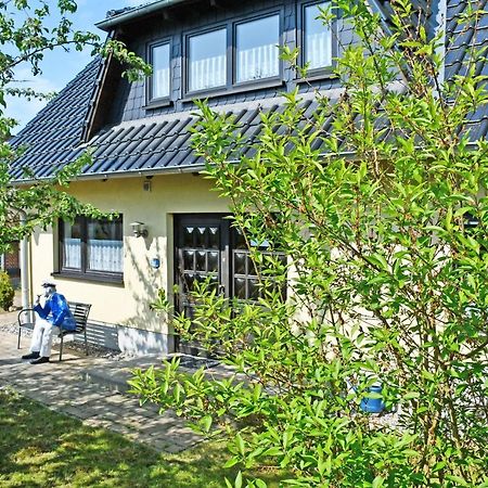 Schoenes Ferienhaus Mit Kamin Und Sauna Im Ostseebad Sellin Eksteriør bilde