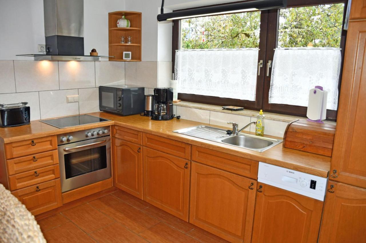 Schoenes Ferienhaus Mit Kamin Und Sauna Im Ostseebad Sellin Eksteriør bilde
