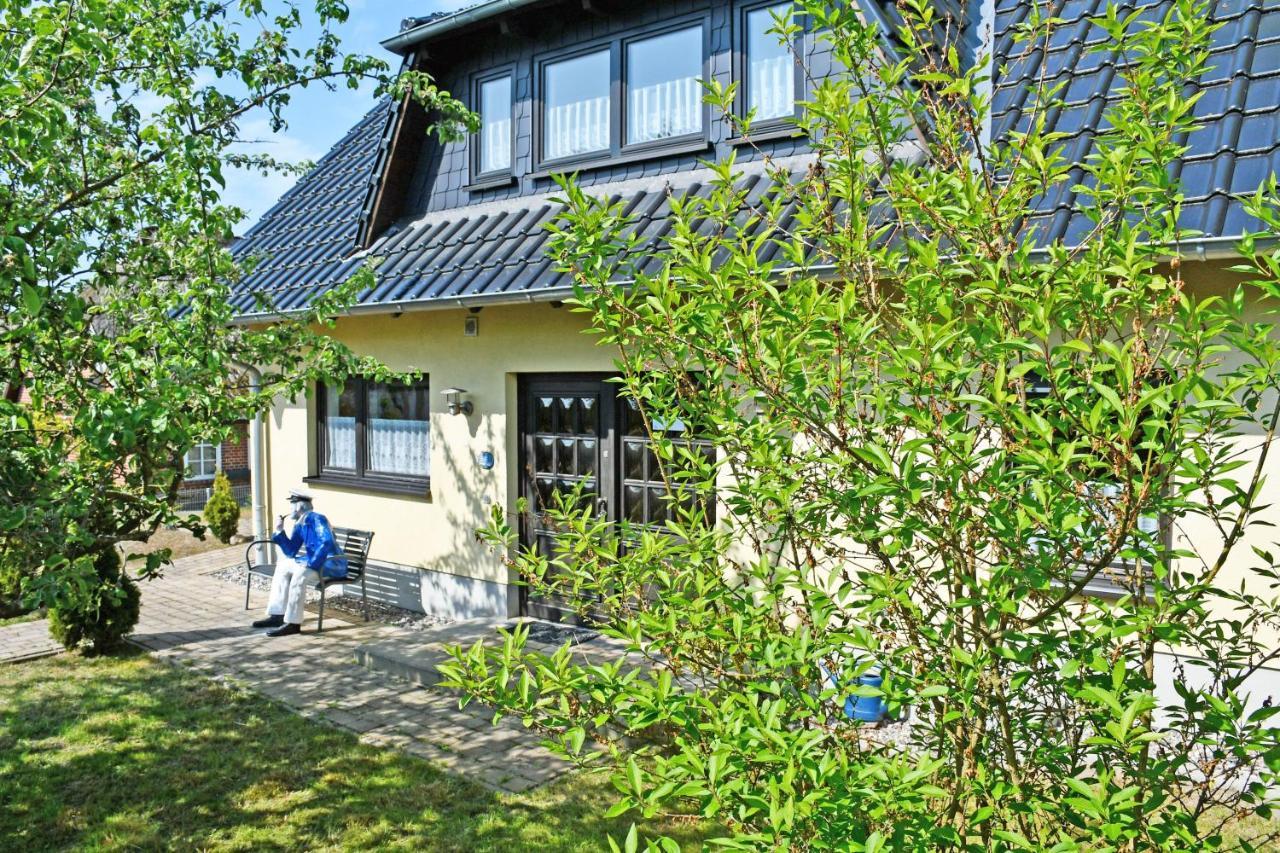 Schoenes Ferienhaus Mit Kamin Und Sauna Im Ostseebad Sellin Eksteriør bilde